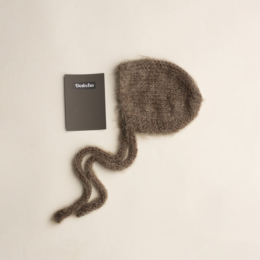 Fuzzy Knit Bonnet | Derecho